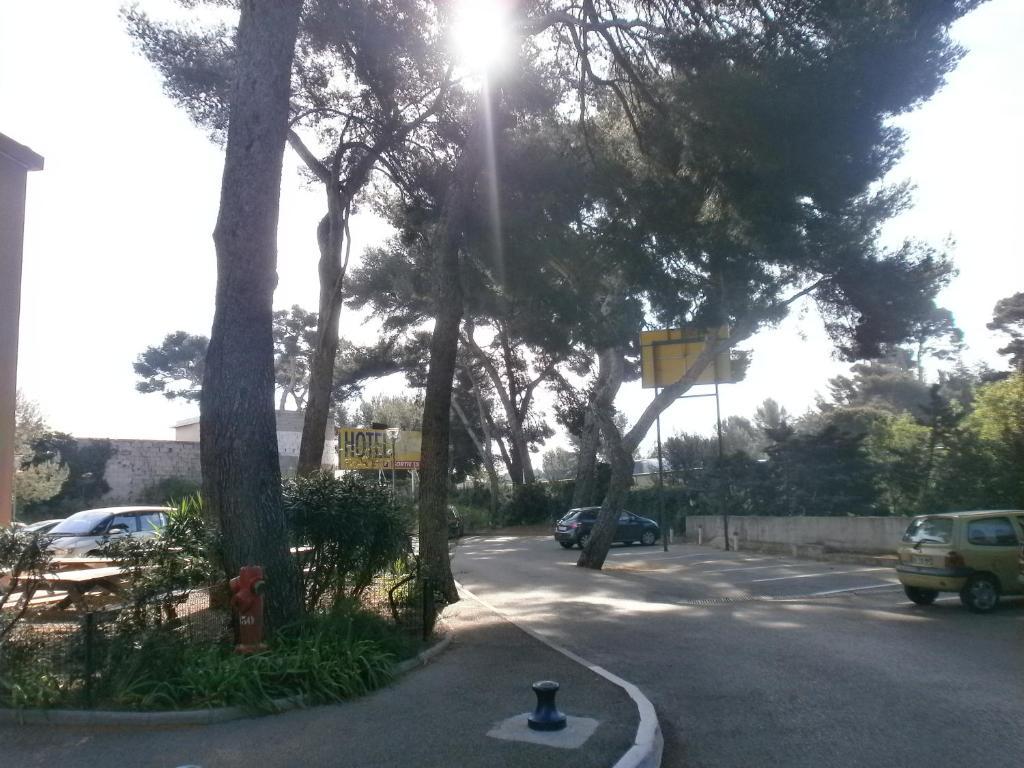 Hotel Parc Azur - Toulon Ollioules Zewnętrze zdjęcie